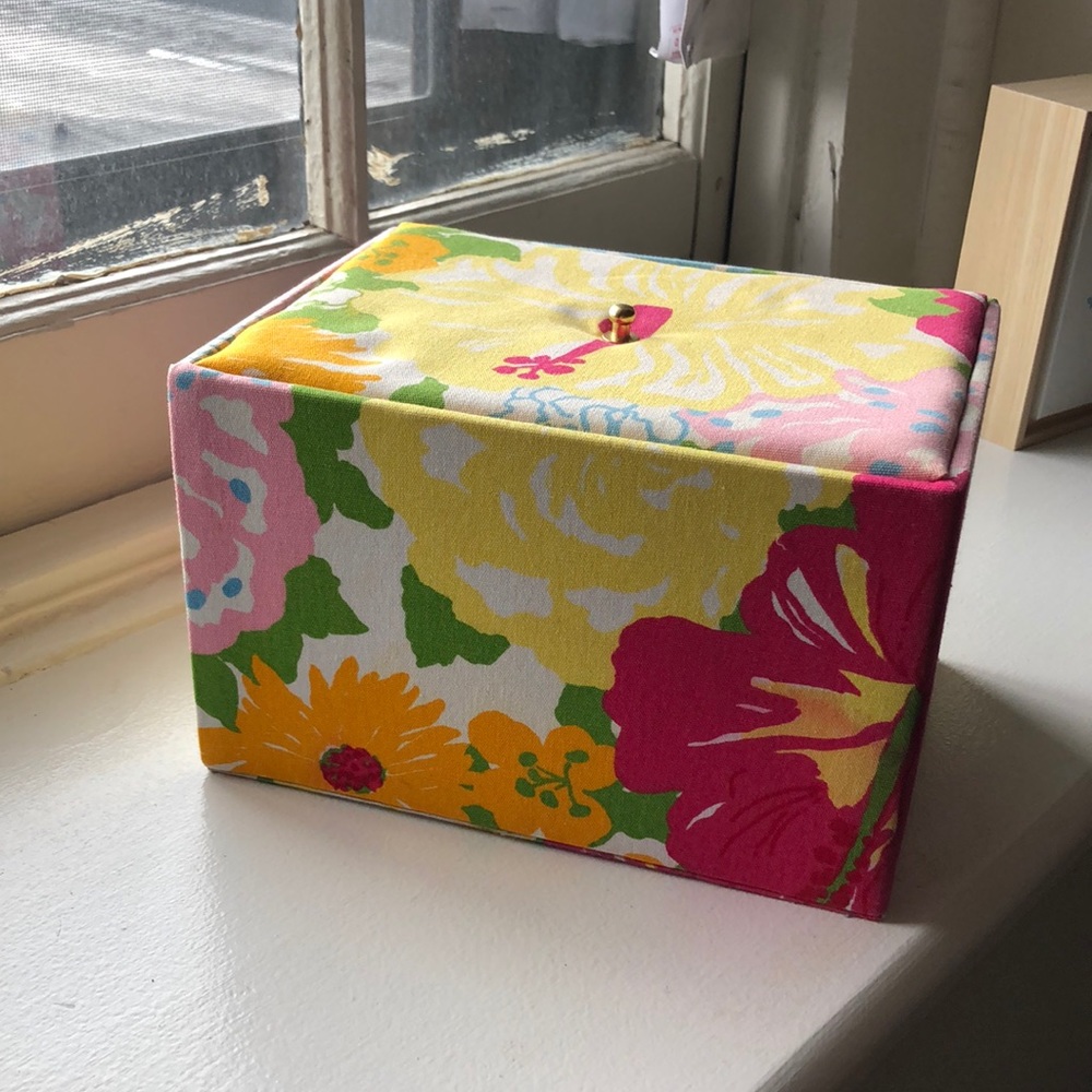 SOLD Lilly Pulitzer Quilted Jewelry Box